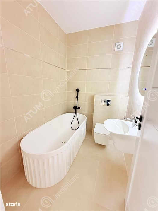 Penthouse cu 4 camere 111 mp utili terasa 78 mp doua locuri parcare