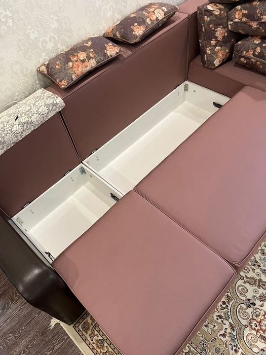 Мебель  Диван Б/у