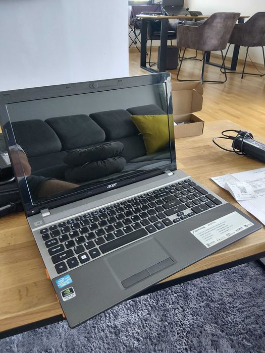 Лаптоп Acer Aspire V3-571G
