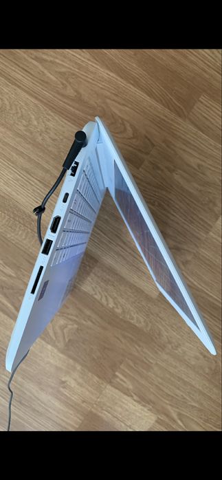 Laptop Asus Slim display 14,6 led,4gb ram,530gb m,functional cu incarc