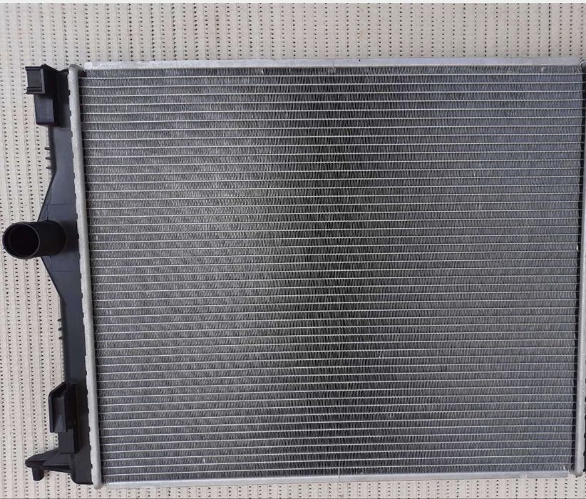 Radiator apa(racire) Logan Facelift 1,41,6 (fara AC)