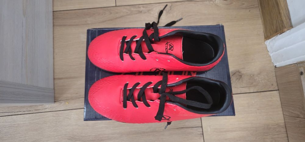 Футбольные бутсы