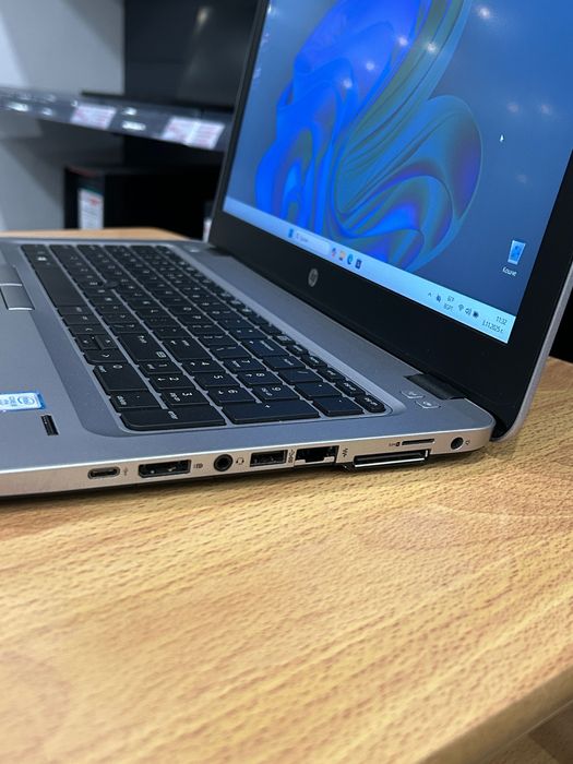 Лаптоп HP 850 G3 i5/8GB RAM/256GB с 3 месеца гаранция!