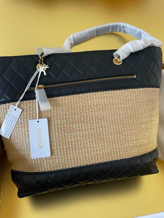 Нова чанта GUESS с оригинална опаковка (купена от Германия)