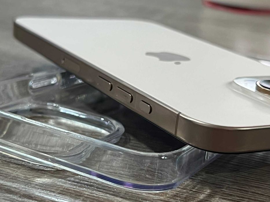 iPhone 16 Pro MAX 100% Battery