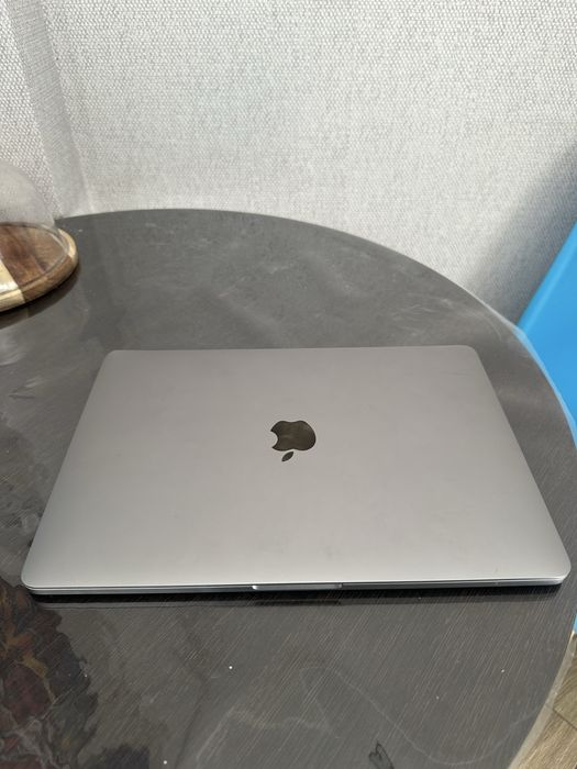 MacBook pro 13 2017