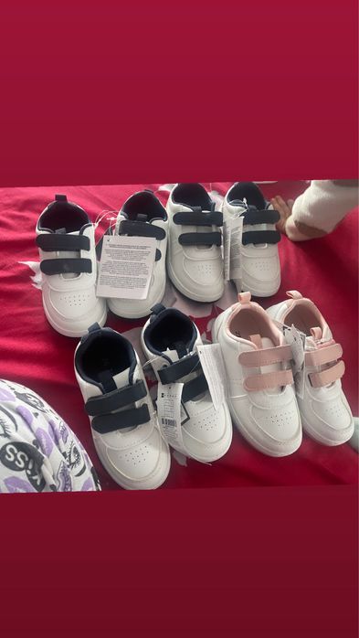 Adidasi 26 27 perechea 30 lei