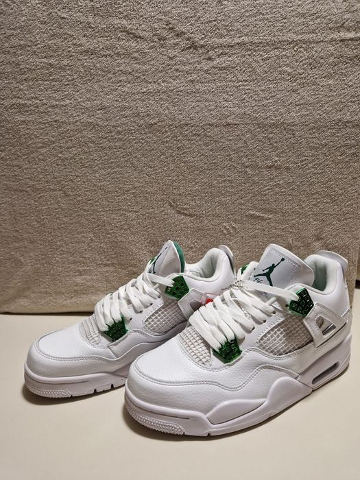 Retro 4 Metalic green