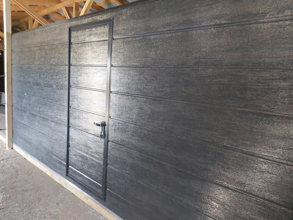 Porți de garaj gri antracit