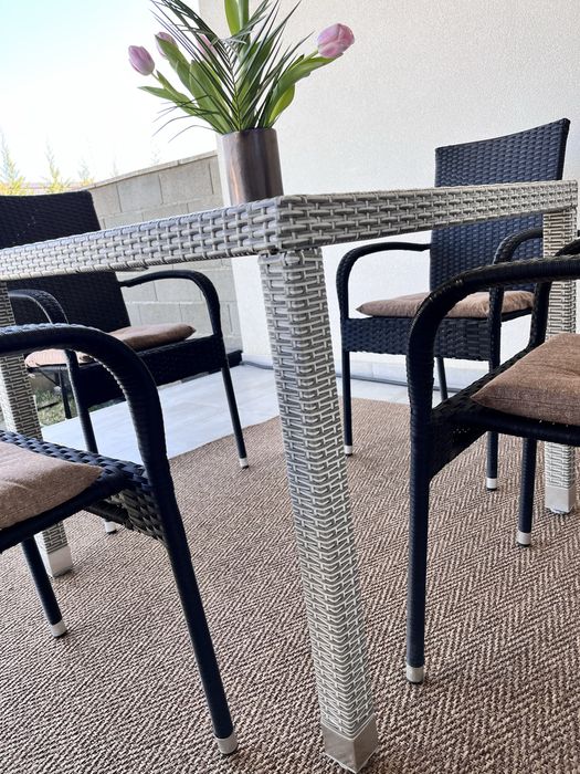 Masă terasă / balcon cu sticlă