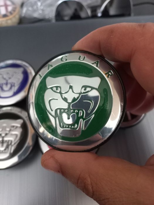 JAGUAR - Set 4 capace pentru jante aliaj