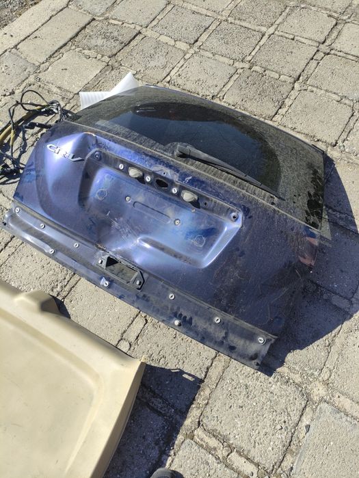 Заден прозорец оборудван за crv 3