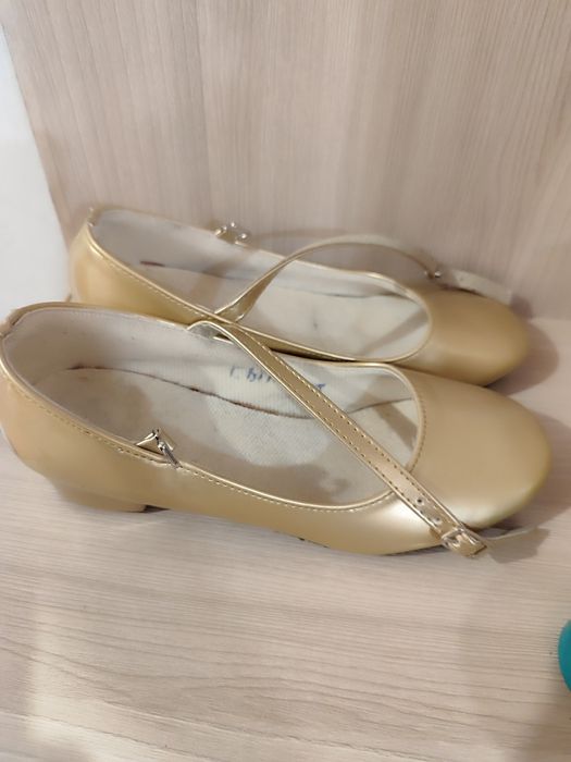 Продам танцевальные туфли