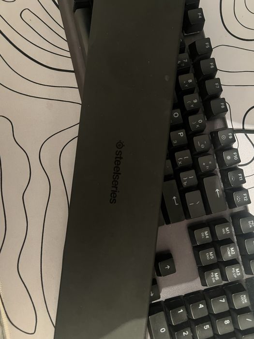 Клавиатура Steelseries Apex 5