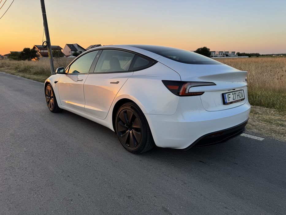 Tesla Model 3 Premium RWD SR