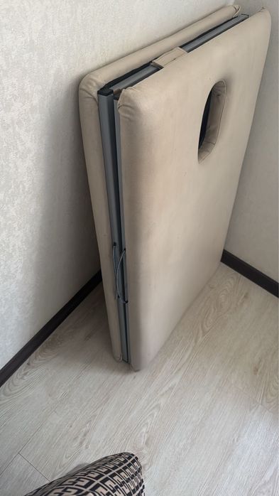 продам кушетку для массажа