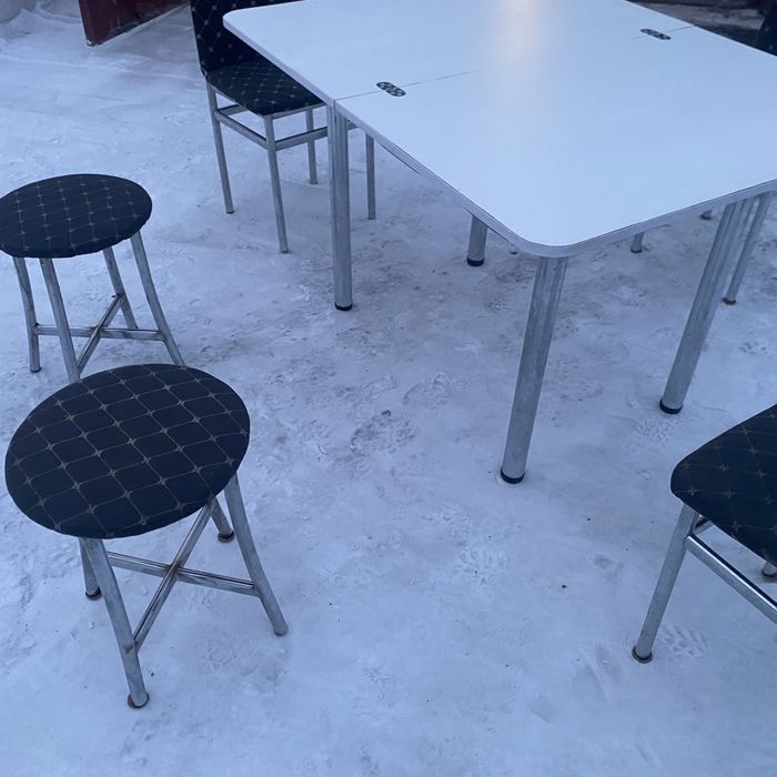 Стол и стулья раскладной