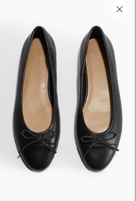 Премиальные кожаные балетки от H&M - базовая классика.