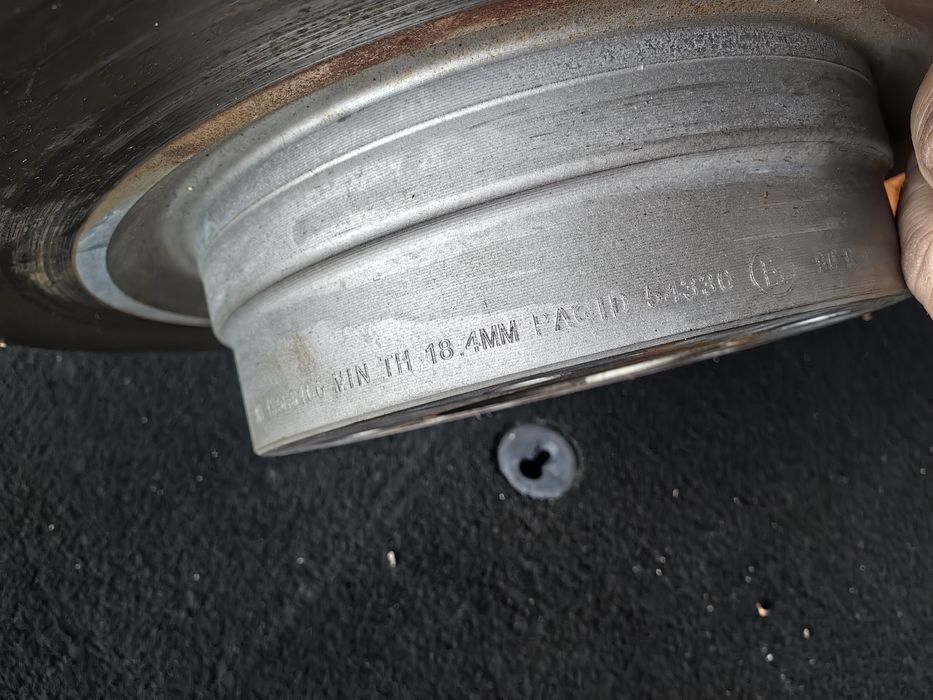 Бмв Е90 2.0 бензин на части