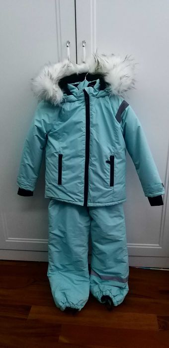 Costum schi fetite 7-9 ani