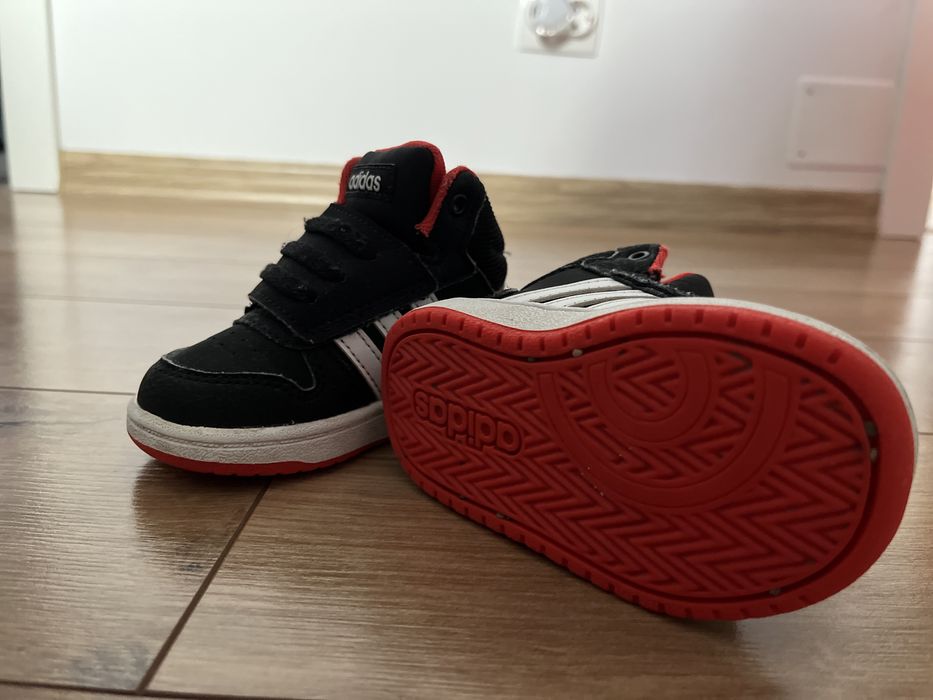 Adidași gheata Adidas marimea 20