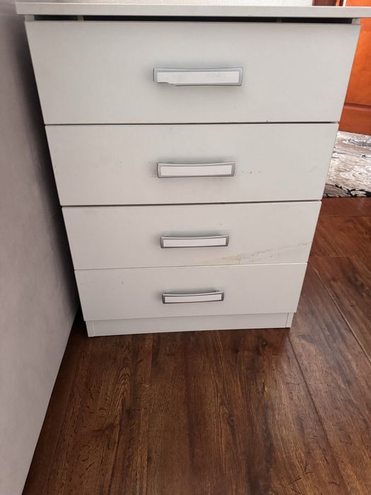 Продам комод срочно