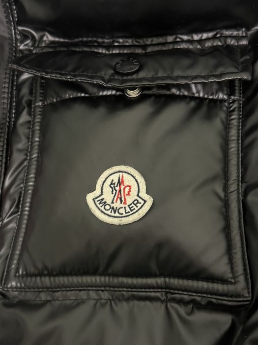 Куртка от Moncler