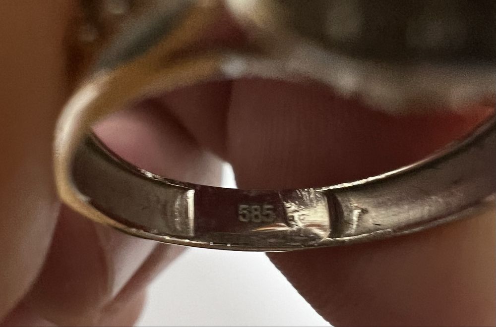 Златен пръстен дамски