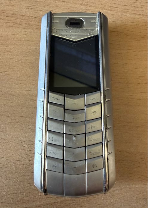 Vertu Indianapolis Limited Edition Titanium