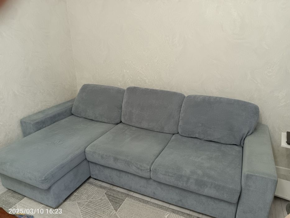 Продам диван угловой
