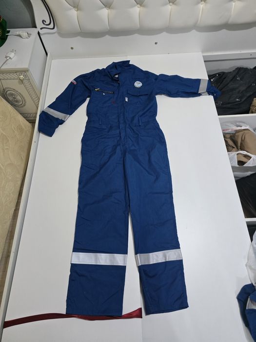 Спецодежда. Комбинезон, куртка