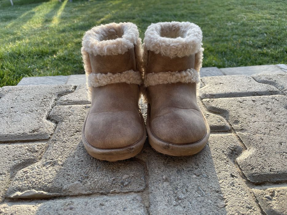 UGG h&m marimea 26