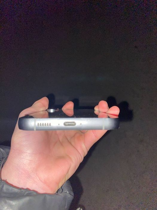 Продам самсунг s23FE