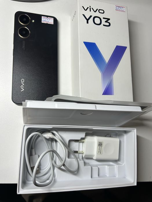 Vivo Y03 128 гб.