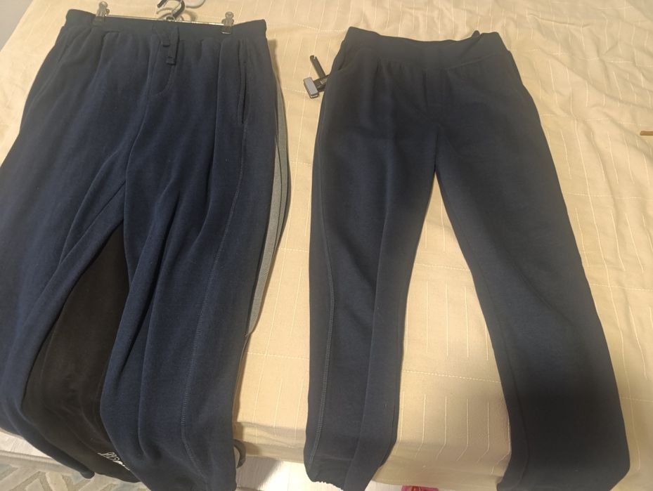 Blugi negri școală copii 164/170 7 buc 150 lei