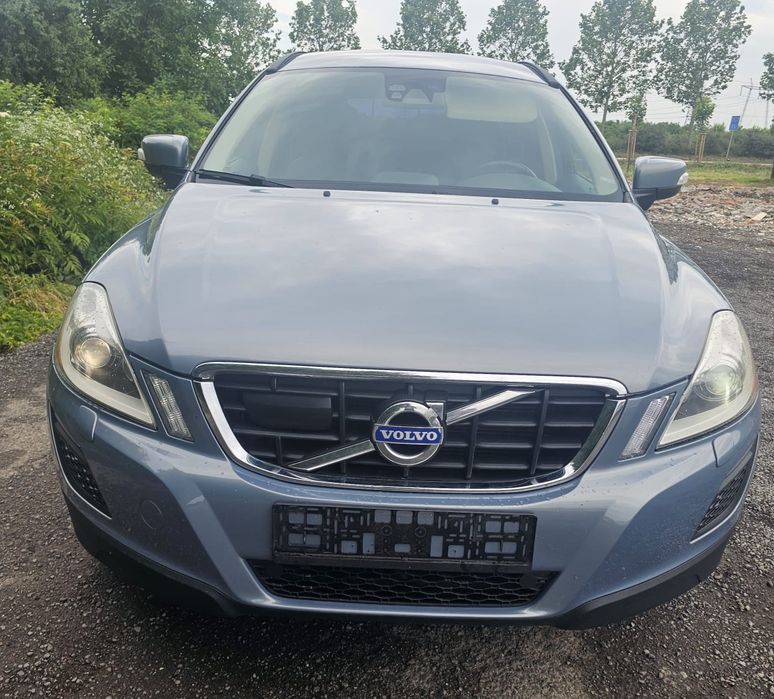 VOLVO XC60 2011 — imagine 2