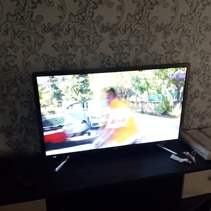 Телевизор старый