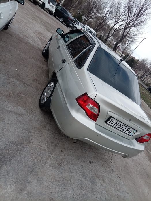 Срочна Нексия 2 сотилади 2009