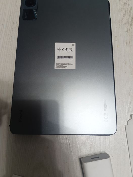 Planshet Redmi Pad Se 4/128gb holati ideal