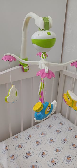 Продам мобиль на кроватку