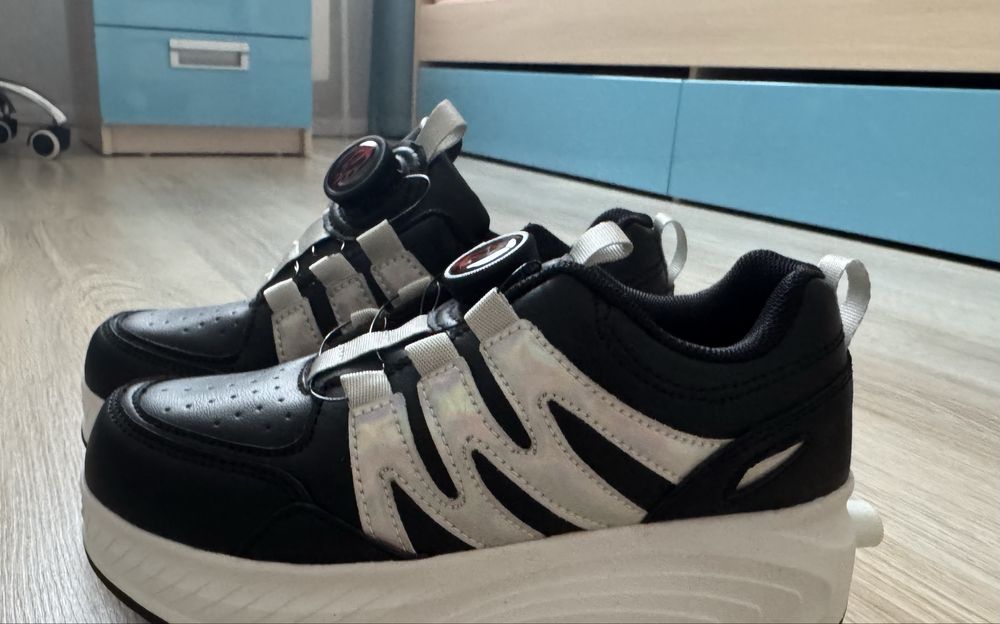 Продам ролики кроссовки