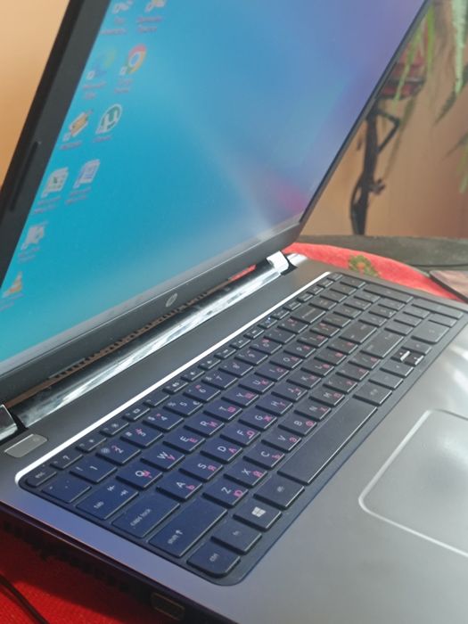 Двуядрен лаптоп HP 250 G3