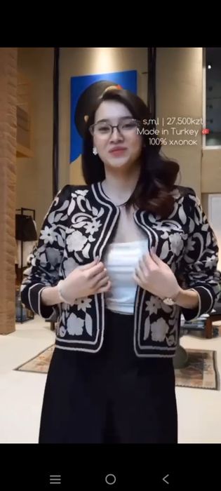 Продам новый летний хлопковый бомбер