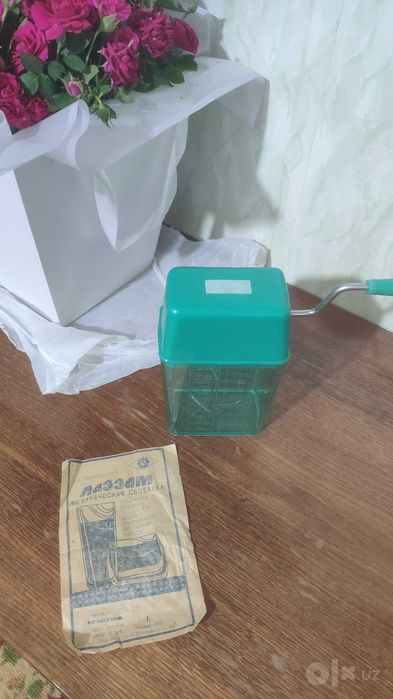 Продам механическую сбивалку "Лаззат"