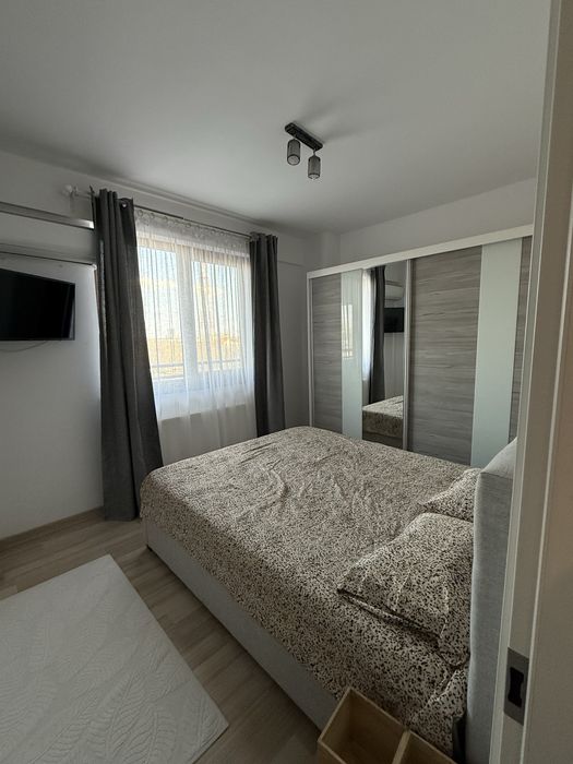 Prima inchiriere/ apartament 2 camere +terasa mare/ Metrou Jiului