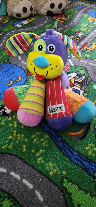 Catel Lamaze pentru bebelusi
Ideal pentru dezvoltarea senzoriale, audi
