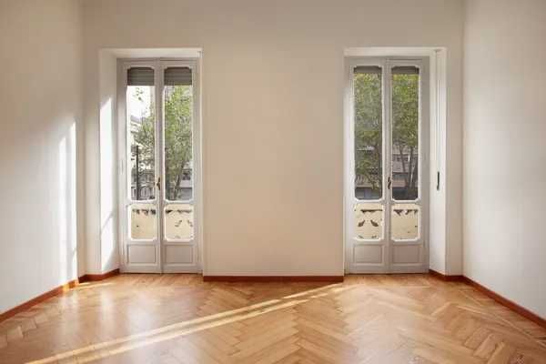 Аккуратный ремонт небольшой.