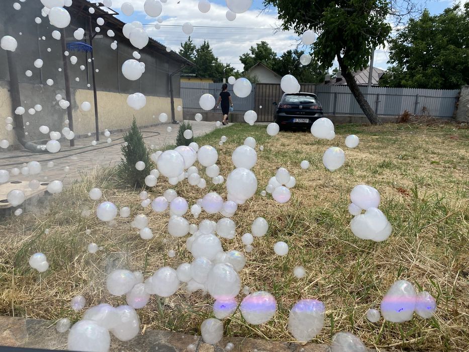 Vand Masina Profesionala cu baloane de sapun umplute cu fum