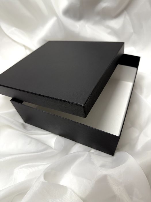 Подарочная коробка в наличии для 14-января