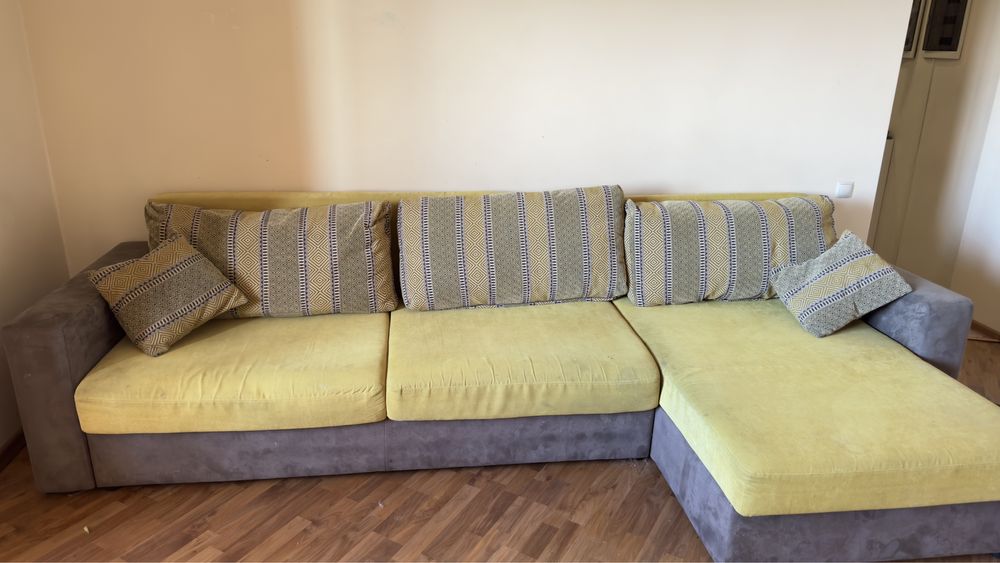 Продам диван Срочно